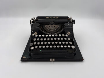 Mercedes Prima White Keyboard